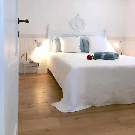 Bed & Breakfast Romantisch Overnachten In De Voerstreek - Hoeve De Witte Gans