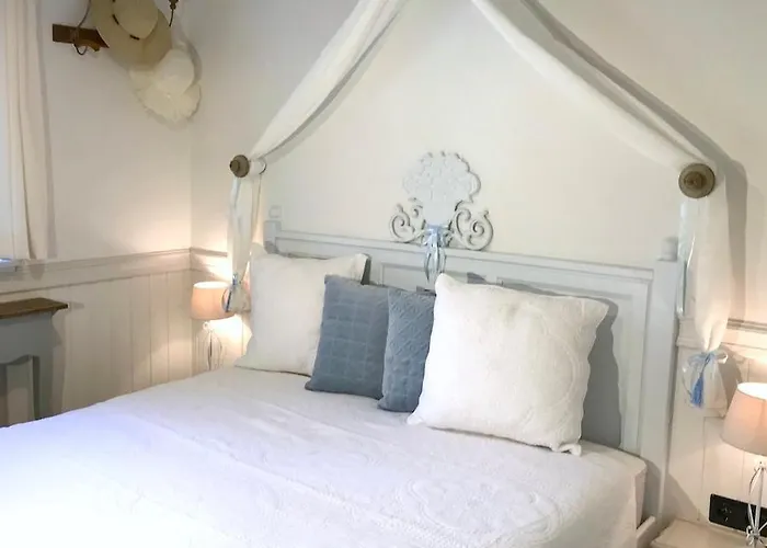 Romantisch Overnachten In De Voerstreek - Hoeve De Witte Gans Alojamento de Acomodação e Pequeno-almoço Voeren